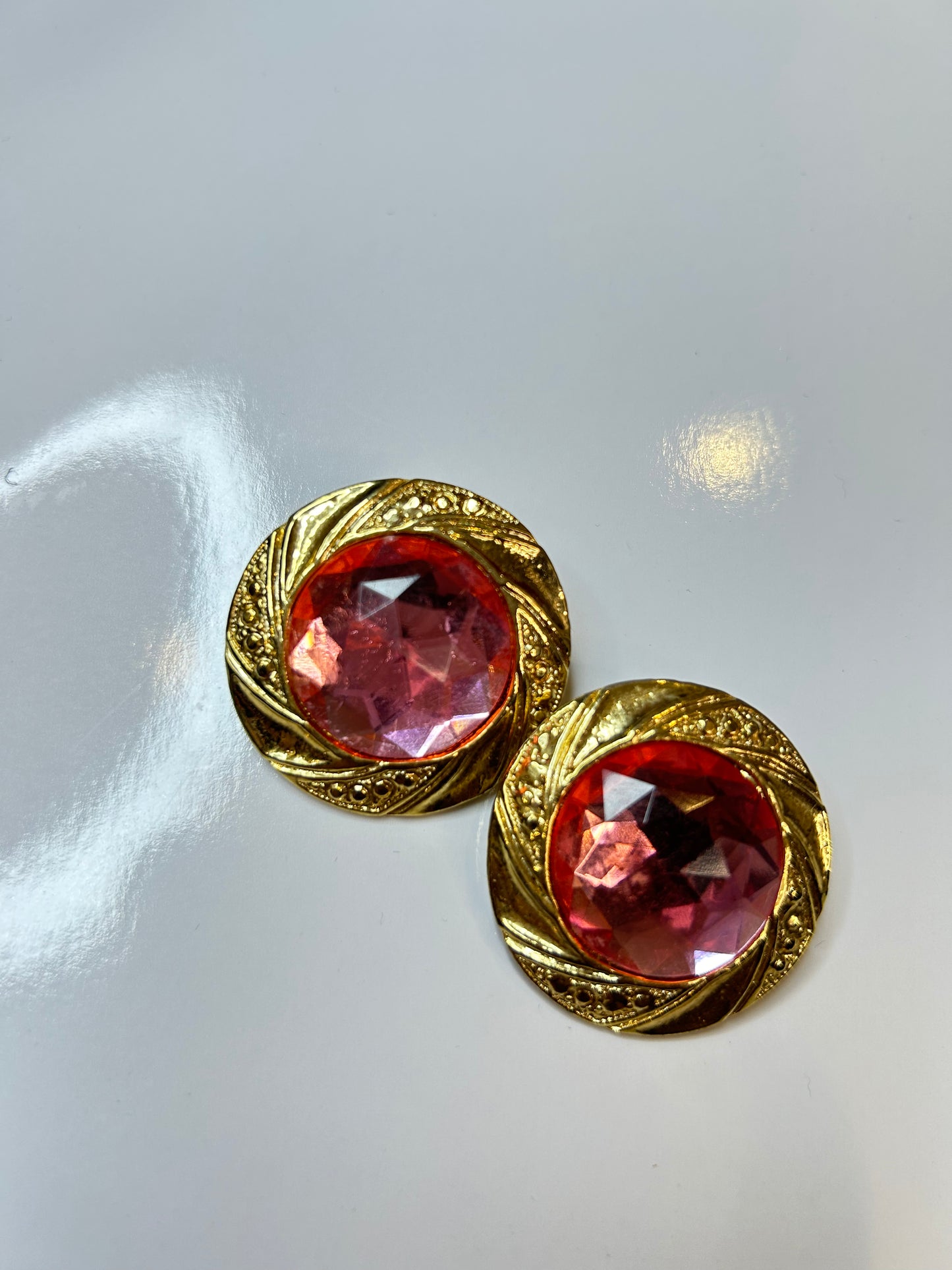 Vintage TWO SISTERS pink lucite stone clip earrings